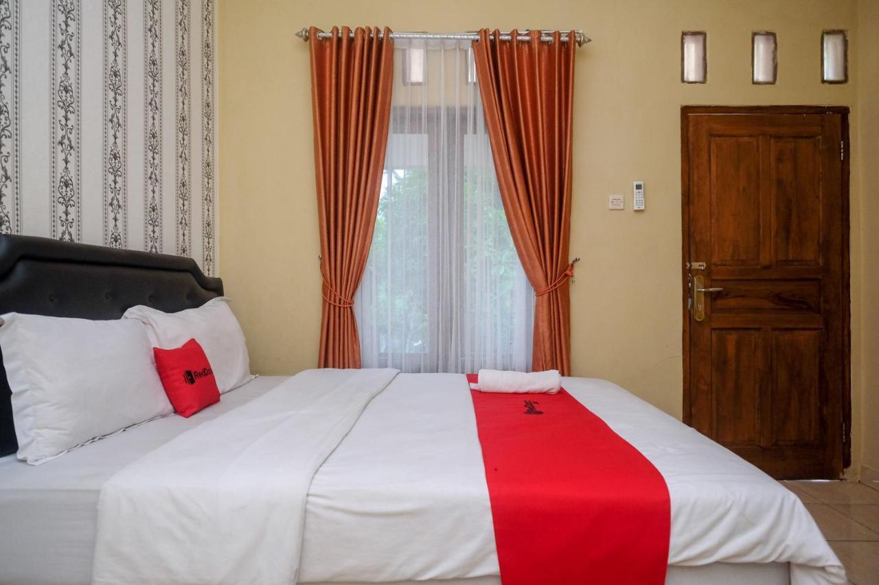 Reddoorz At Paris Ocean Hotell Parangtritis Eksteriør bilde